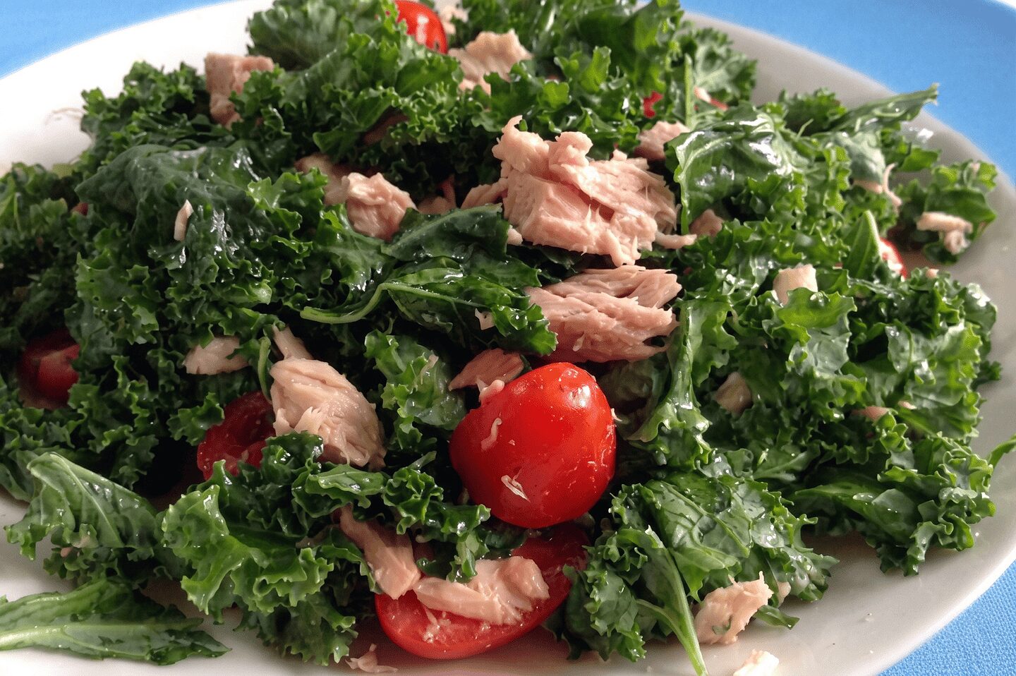 Simply Satisfying Kale and Tuna Salad
