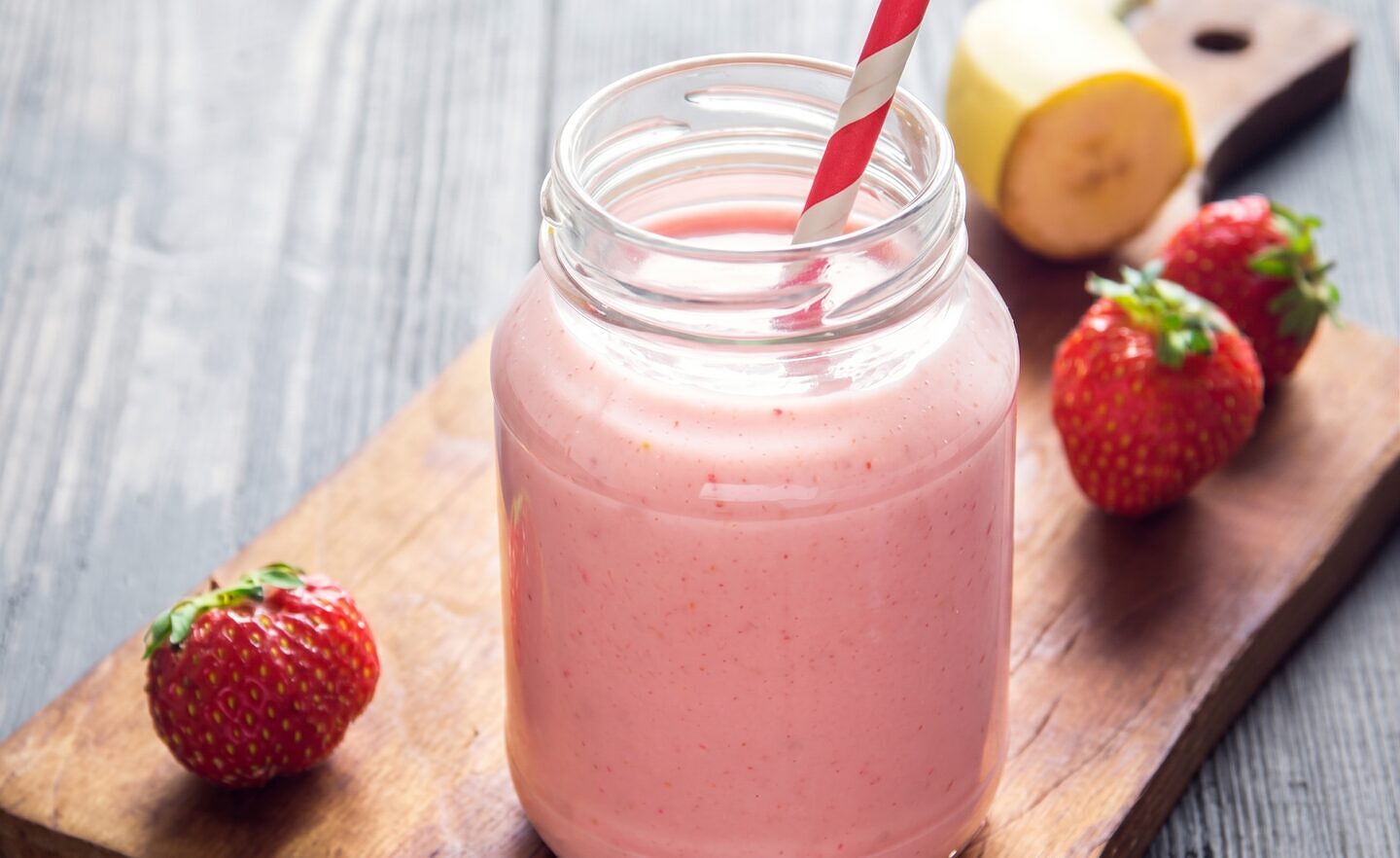 Strawberry and Banana Fruit Smoothie