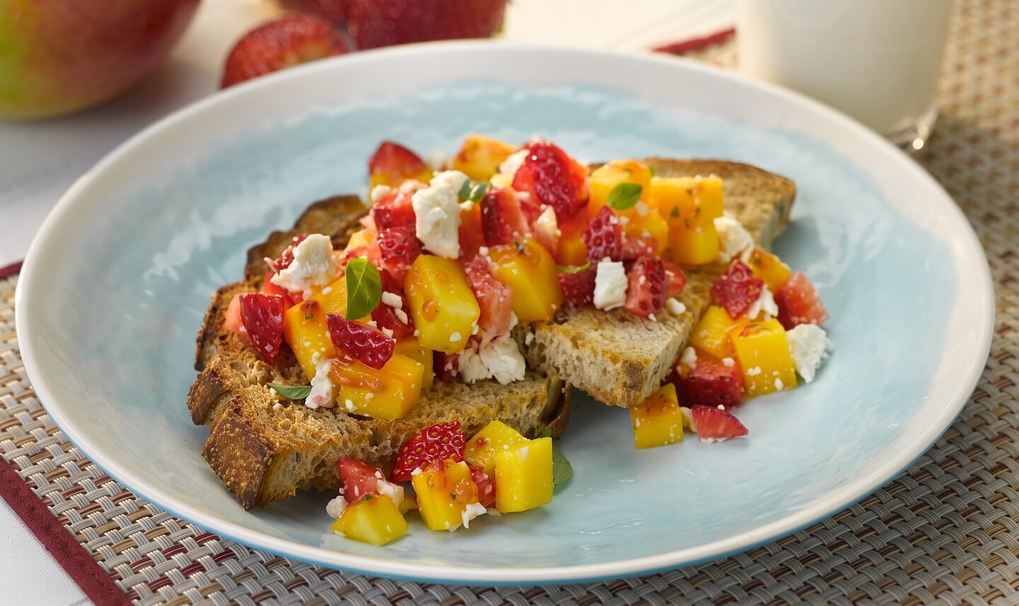 Strawberry Mango Feta Toast Points